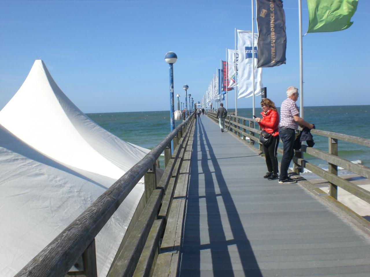 Achtern - Diek - Am Strand Zingst Exterior foto